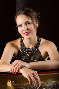 Dr. Elena Nezhdanova